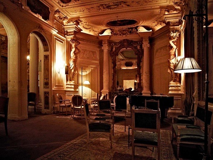 le-carmen-nightclub-paris