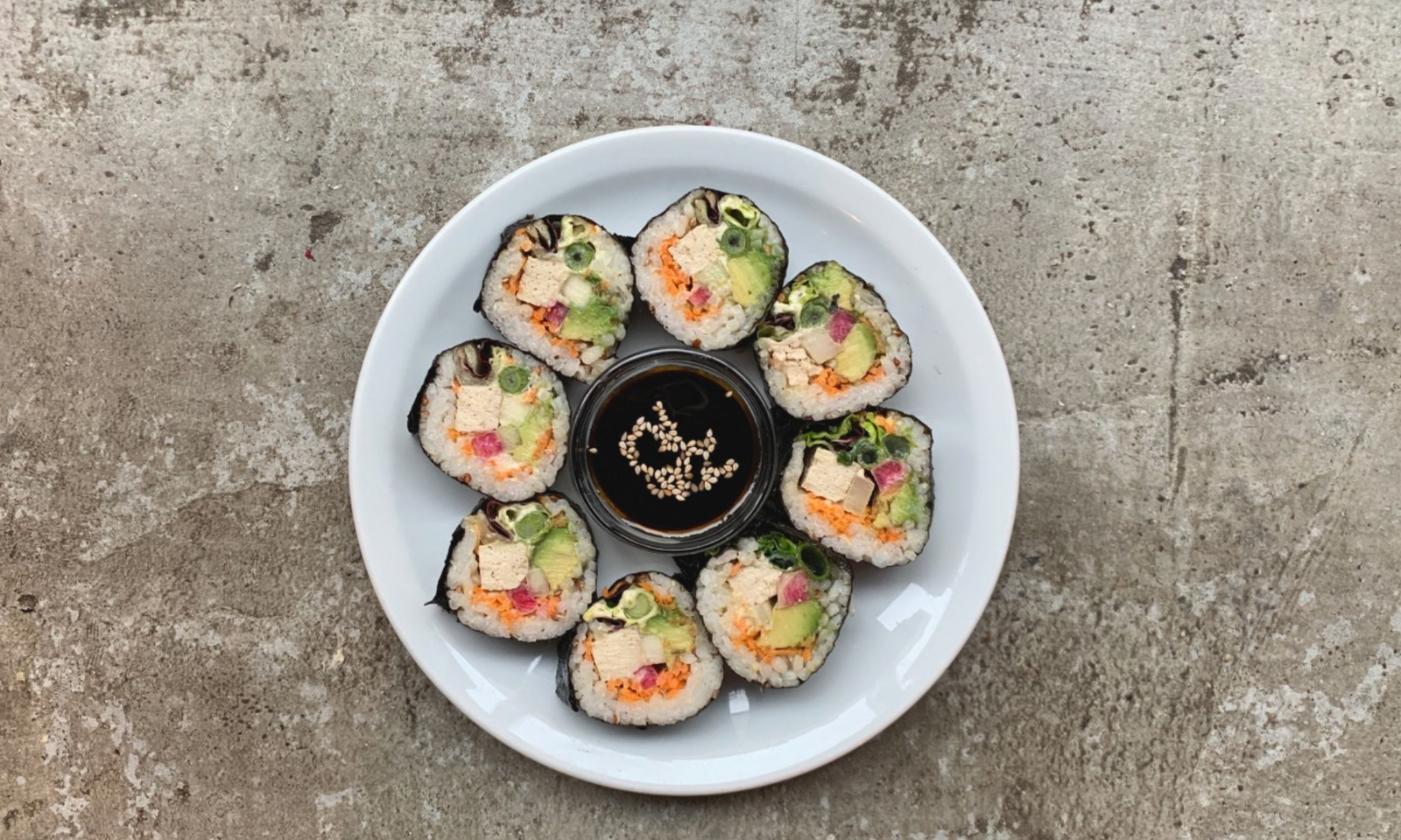 soya-cantine-bio-maki-tamaria-things-to-do-on-your-girls-weekend-in-paris