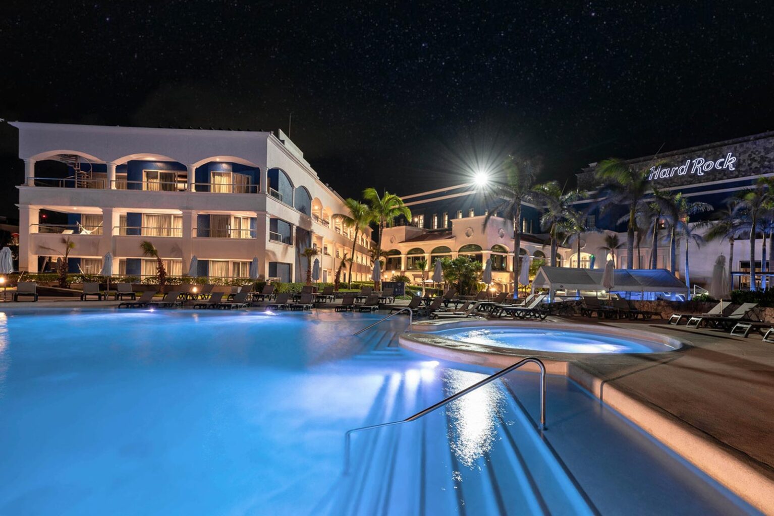 Hard Rock Hotel Riviera Maya Heaven Pool at night