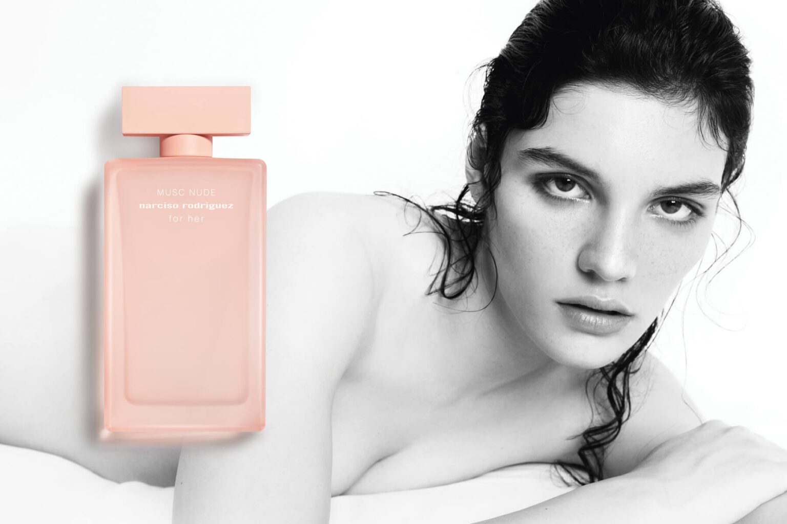 Woman Model Narciso Rodriguez For Her Musc Nude Eau de Parfum Spray